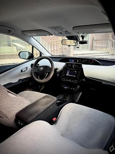 e53 4 8: Toyota Prius: 2019 г., 1.8 л, Вариатор, Гибрид, Хэтчбэк — 7