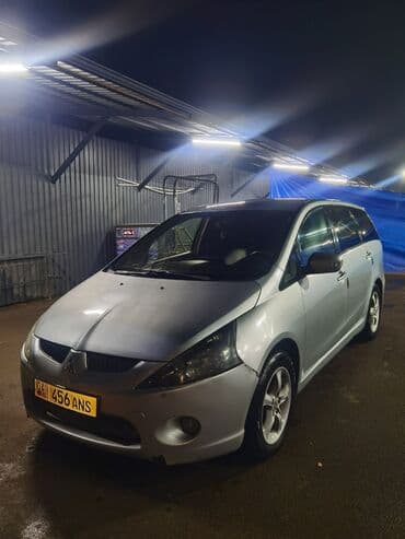 мисубиси авто: Mitsubishi Grandis: 2005 г., 2.4 л, Типтроник, Бензин, Минивэн — 9