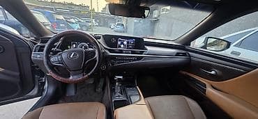 lexus ux: Lexus ES: 2019 г., Гибрид, Седан — 9