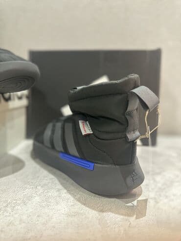 брендовая одежда бишкек: Мужские ботинки, 40.5, Adidas, Новый, цвет - Черный, Бесплатная доставка — 3