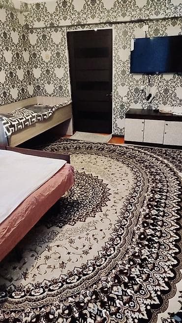 Аренда квартир: Уютная комната в г. Каракол Адрес: ул. Абдрахманова, 127 (напротив — 2