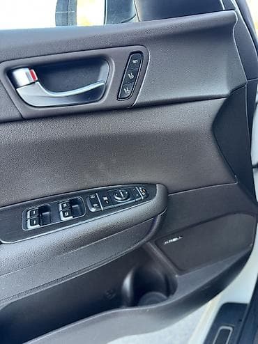 fj cruser: Kia K5: 2019 г., 2 л, Автомат, Бензин, Седан — 9