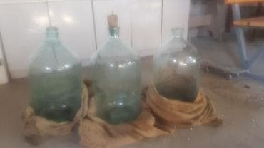 2 бак: Бөтөлкөлөр, Колдонулган, Өзү алып кетүү — 1