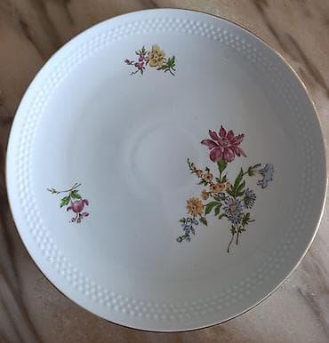 клеймы: Фарфоровый столовый сервиз KAHLA (Made in GDR) на 6 персон. Состояние — 4