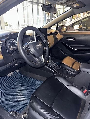 Транспорт: Toyota Levin: 2020 г., 1.8 л, Гибрид, Седан — 5