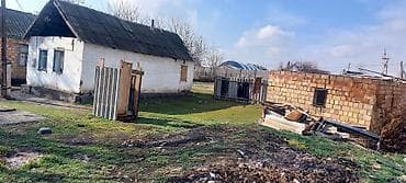 Жер тилкелери: 9 соток, Курулуш — 4