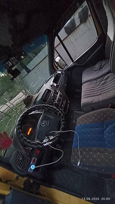 Mercedes-Benz Спринтер: 2001 г., 2.2 л, Кол менен иштөөчү, Дизель, Бус