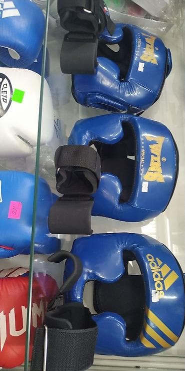 helmet: Шлем с защитой — 1
