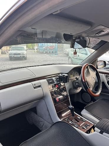 капот мерс 190: Mercedes-Benz E-Class: 2000 г., 2 л, Автомат, Бензин, Седан — 6