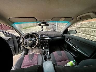 бир: Mazda 3: 2005 г., 1.6 л, Кол менен иштөөчү, Бензин, Седан — 6