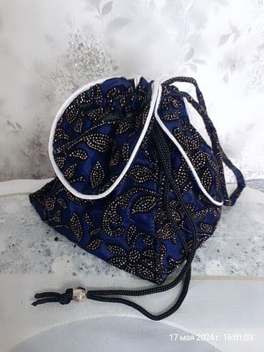 сумка ручной работы из натуральной кожи: Сумочки декоративные, ручной работы, размеры 15×15 ткань Атлас + — 5