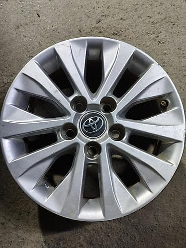 Литые Диски R 15 Toyota, Комплект, отверстий - 5, Б/у at lalafo.kg Литые Диски R 15 Toyota, Комплект, отверстий - 5, Б/у