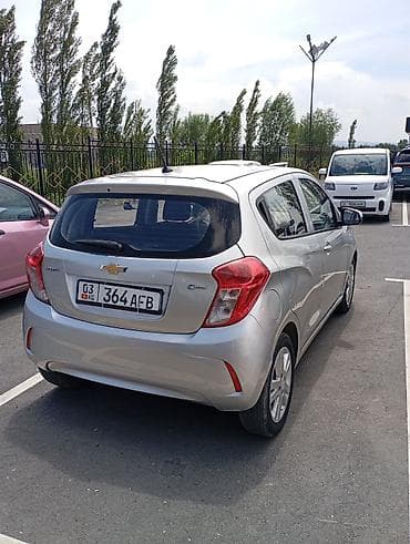 renault 21: Chevrolet Spark: 2017 г., Автомат, Бензин, Хэтчбэк — 4