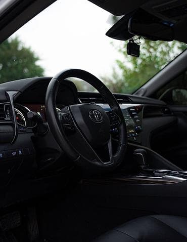 corolla 2004: Toyota Camry: 2019 г., 2.5 л, Автомат, Гибрид, Седан — 8