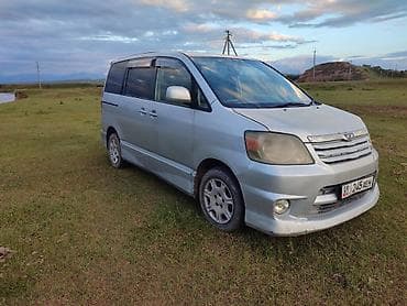еврейский авто: Toyota Noah: 2003 г., Автомат, Бензин, Минивэн — 3