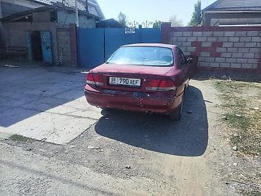 машины до 250 тысяч: Mazda 626: 1993 г., 1.8 л, Механика, Бензин, Седан — 4