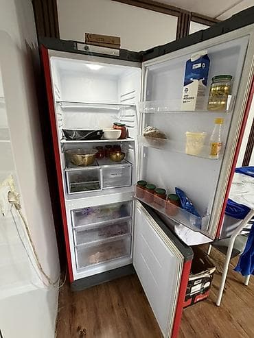 fridge: Холодильник двухкамерный Supcoo (красный) - Форм‑фактор: классический — 3