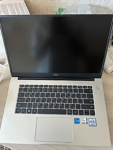 Huawei MateBook D 15 (2021) - Экран 15.6", тонкие рамки, матовый, FHD at lalafo.kg Huawei MateBook D 15 (2021) - Экран 15.6", тонкие рамки, матовый, FHD