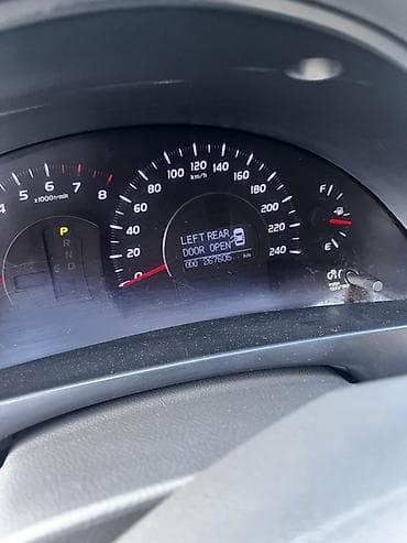 спидометра: Toyota Camry: 2010 г., 2.5 л, Автомат, Бензин, Седан — 4
