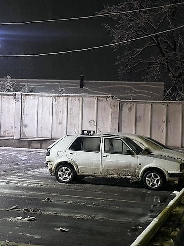 x5 2007: Volkswagen Golf: 1997 г., 1.8 л, Механика, Бензин, Хэтчбэк — 4