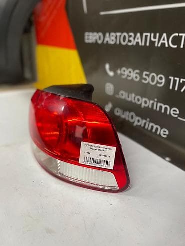 golf 2: Задний правый стоп-сигнал Volkswagen 2008 г., Б/у, Оригинал, Германия — 3