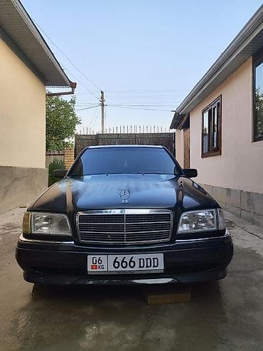 Унаа сатуу: Mercedes-Benz C-Class: 1993 г., 2.8 л, Кол менен иштөөчү, Бензин, Седан — 1
