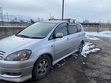 step vagon: Toyota Ipsum: 2003 г. — 3