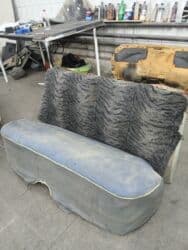 реставрация кожанных изделий: Перетяжка и реставрация салона авто все виды работ восстановление — 9