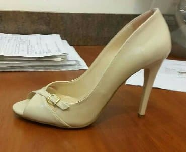 devit 3: Туфли, 36, Leon, Б/у, цвет - Бежевый — 1