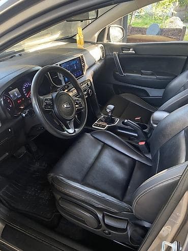 бюджетные авто: Kia Sportage: 2016 г., 1.7 л, Автомат, Дизель, Кроссовер — 2