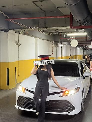 кузов портерге: Toyota Camry: 2018 г., Автомат, Бензин, Седан — 3