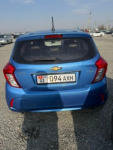 Chevrolet Spark: 2017 г., 1 л, Вариатор, Хэтчбэк