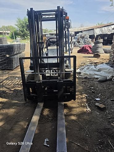 komatsu: Погрузчик, Komatsu, Колесный, Вилочный — 1