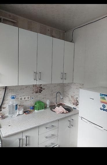 Батирлер: 1 бөлмө, 30 м², Бөкөнбаев / Гоголь көч. Хрущевка, 1 кабат — 9