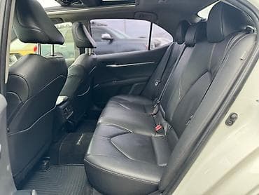 jac js6: Toyota Camry: 2018 г., 0.5 л, Автомат, Бензин — 4
