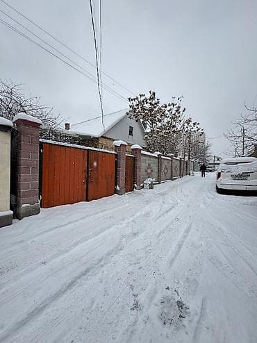 белорусская: Продается хороший дом 80м2 в районе 4 мкр Ахунбаева белорусская — 1