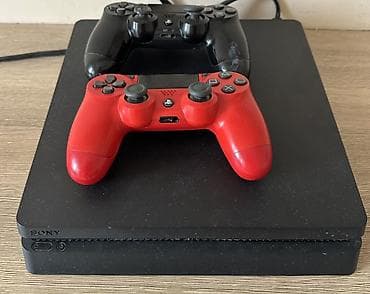 Игровая консоль Sony PlayStation 4 Slim с двумя беспроводными
