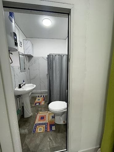 квартира с подселением политех: Аренда.25000 т сом услуги включено.Без депозита.Елебесова 46.цум и — 3