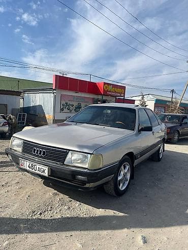 Audi 100: 1988 г., Механика, Седан — 1