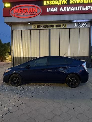 Продажа авто: Toyota Prius: 2015 г., 1.8 л, Вариатор, Гибрид, Седан — 10