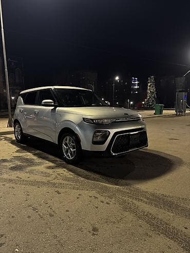 Kia Soul: 2019 г., 2 л, Автомат, Бензин, Кроссовер at lalafo.kg Kia Soul: 2019 г., 2 л, Автомат, Бензин, Кроссовер