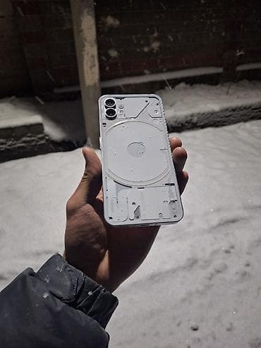 Nothing, Phone 1, Б/у, 256 ГБ, цвет - Белый, 2 SIM