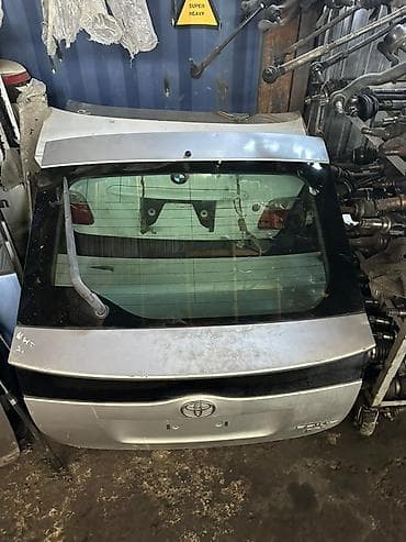 Крышка багажника Toyota, Оригинал