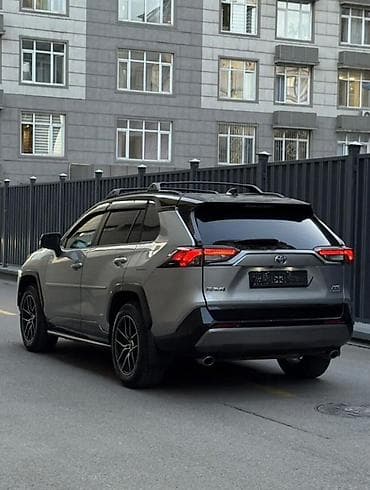 id 4: Toyota RAV4: 2020 г., 2.5 л, Вариатор, Гибрид, Кроссовер — 4