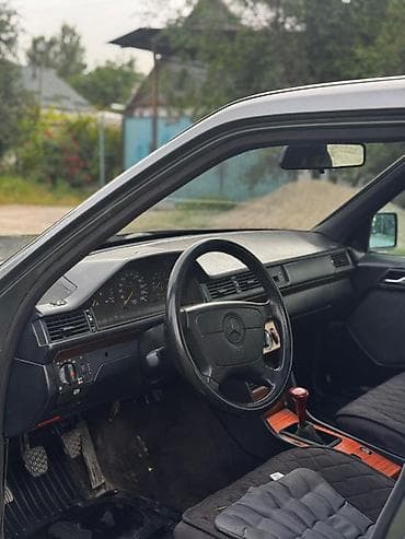 пл: Mercedes-Benz E-Class: 1994 г., 2 л, Механика, Бензин, Седан — 10