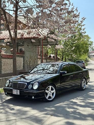 m 111: Mercedes-Benz E-класс AMG: 2000 г., 5.4 л, Автомат, Бензин, Седан — 1