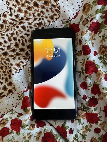 IPhone 7, Б/у, 32 ГБ, Черный, Зарядное устройство, Защитное стекло, 100 %
