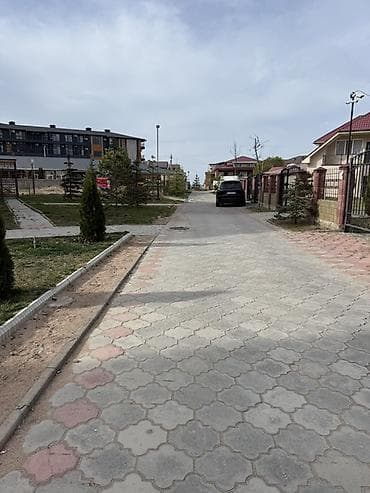 2 комнатая квартира: Квартира в ухоженной закрытой территорией. - Дом 3–4 этажа — 5