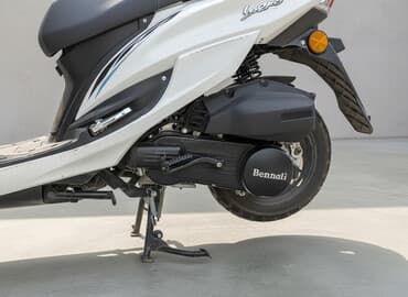 мотоциклы бишкек цена: Продаю скутер макси На ходу Мотор bennali Пробег 9** оригинал!!! год — 1