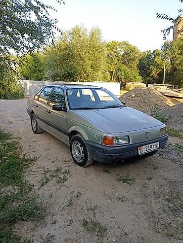 Транспорт: Volkswagen Passat: 1989 г., 1.8 л, Механика, Бензин, Седан — 3